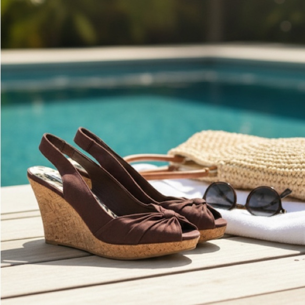 Brown Wedges